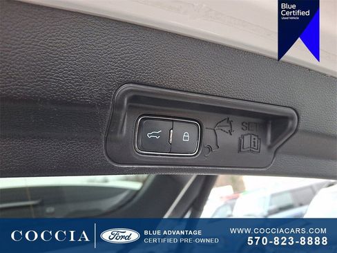 Certified 2022 Ford Explorer XLT w/ Equipment Group 202A image 31