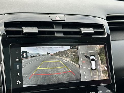 Used 2023 Hyundai Tucson Limited image 23