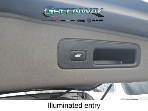 Used 2015 Honda Odyssey Touring Elite image 19