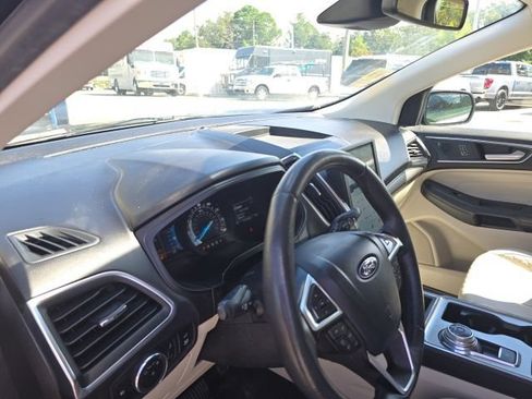 Used 2024 Ford Edge Titanium AWD/4WD image 11