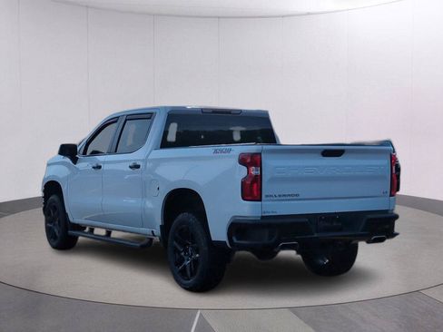 Used 2021 Chevrolet Silverado 1500 LT Trail Boss w/ Bed Protection Package AWD/4WD image 3