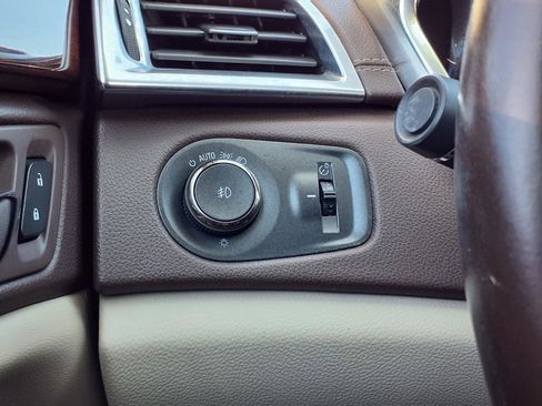 Used 2015 Cadillac SRX Premium image 20