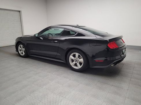 Used 2019 Ford Mustang Coupe image 3