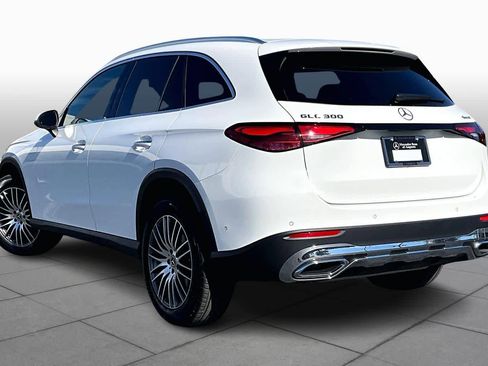 Certified 2025 Mercedes-Benz GLC 300 4MATIC image 11