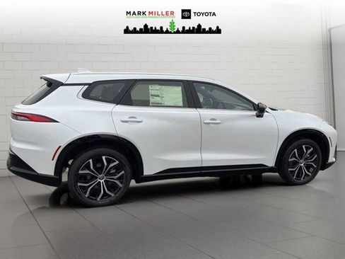 New 2026 Toyota Crown Signia image 6