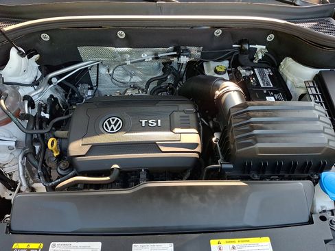 Used 2023 Volkswagen Atlas Cross Sport SEL R-Line AWD/4WD image 28