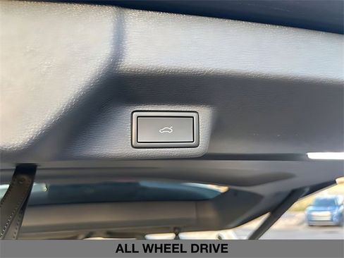 New 2025 Volkswagen ID. Buzz Pro S Plus image 16