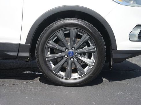 Used 2017 Ford Escape Titanium AWD/4WD image 4