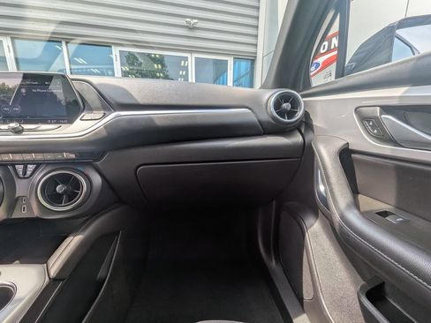 Used 2022 Chevrolet Blazer LT FWD image 23