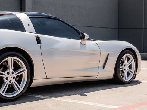 Used 2008 Chevrolet Corvette Coupe w/ Preferred Equipment Group RWD image 54