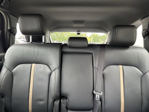 Used 2025 MAZDA CX-70 3.3 Turbo S w/ Premium Package image 19