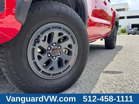 Used 2026 Nissan Frontier PRO-4X AWD/4WD image 4