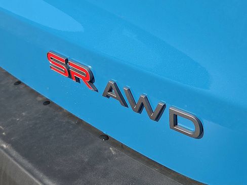 Used 2025 Nissan Kicks SR w/ Illumination Package AWD/4WD image 8