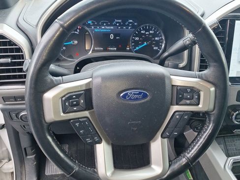 Used 2022 Ford F350 Lariat w/ Black Appearance Package image 11