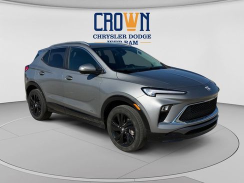 Used 2025 Buick Encore GX Sport Touring w/ Advanced Technology Package AWD/4WD image 1
