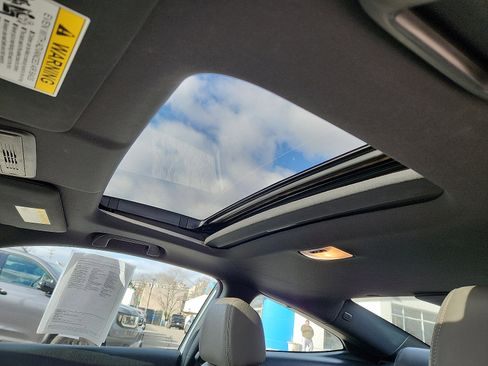 Used 2017 Honda Civic EX-L image 14