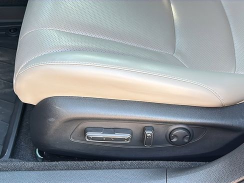 Used 2023 Honda Accord EX-L image 15