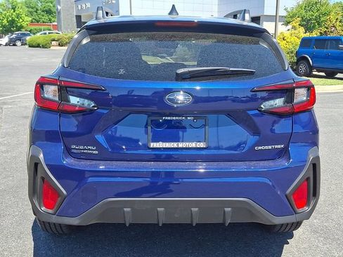 Used 2024 Subaru Crosstrek 2.0i Premium AWD/4WD image 5