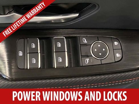 New 2026 Nissan Kicks SR AWD/4WD image 5