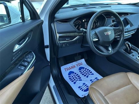 Certified 2022 Cadillac XT4 Premium Luxury w/ Enhanced Visibility Package image 43