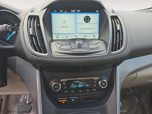 Used 2016 Ford Escape SE w/ Equipment Group 201A image 10