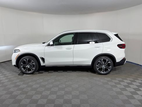 Used 2026 BMW X5 sDrive40i w/ Parking Assistance Package RWD image 2
