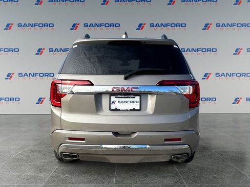 Used 2023 GMC Acadia Denali w/ Denali Ultimate Package FWD image 4
