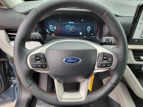 New 2025 Ford Explorer Active w/ Active Comfort Package image 17