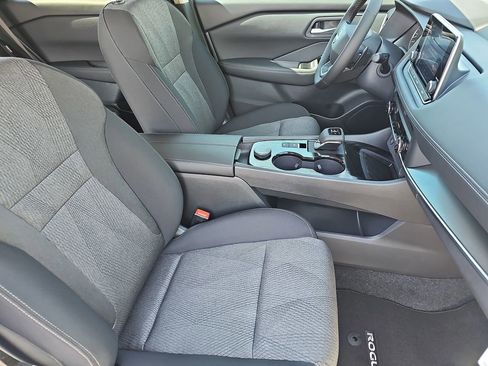 New 2026 Nissan Rogue SV AWD/4WD image 12