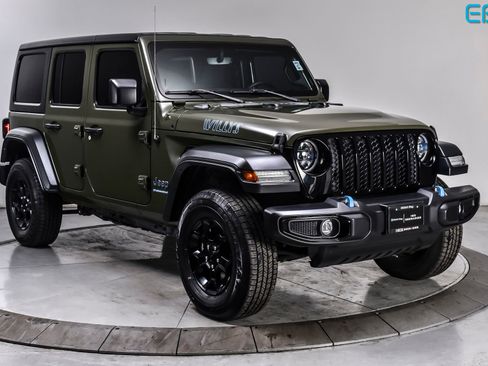 Used 2023 Jeep Wrangler Unlimited w/ 8.4" Radio Group AWD/4WD image 1