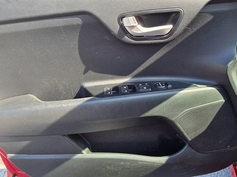 Used 2020 Kia Rio S FWD image 9