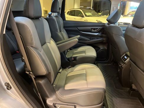 Used 2022 Subaru Ascent Onyx Edition image 11