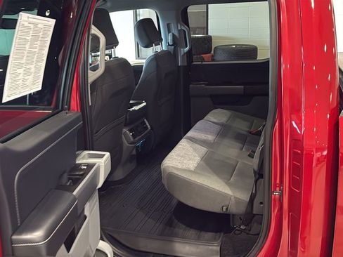 Used 2022 Ford F150 XLT w/ Equipment Group 302A High AWD/4WD image 18