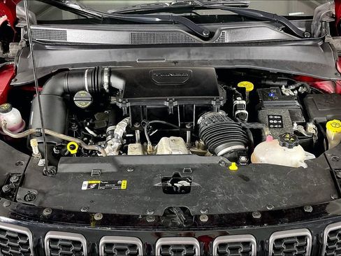 Used 2025 Jeep Compass Latitude w/ Altitude Special Edition AWD/4WD image 12