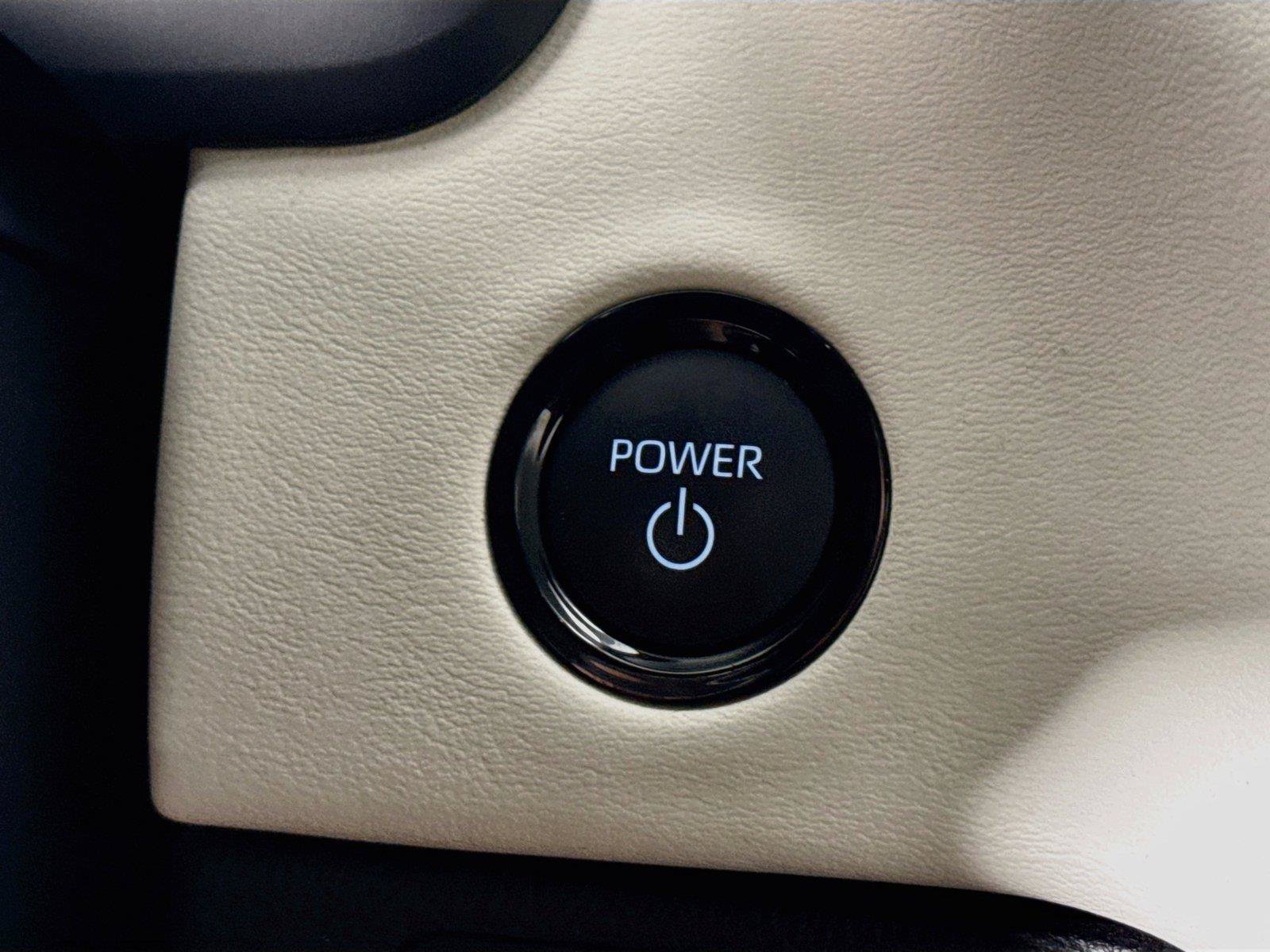 Used 2025 Toyota Sequoia Capstone AWD/4WD image 21