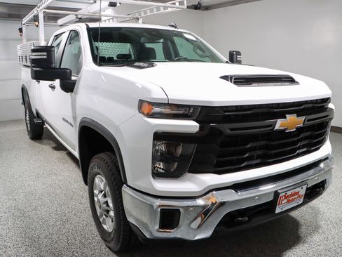 Used 2025 Chevrolet Silverado 2500 W/T w/ WT/CX Safety Package image 5