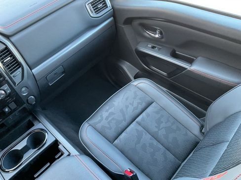 Used 2024 Nissan Titan PRO-4X w/ Off Road Protection Package image 17