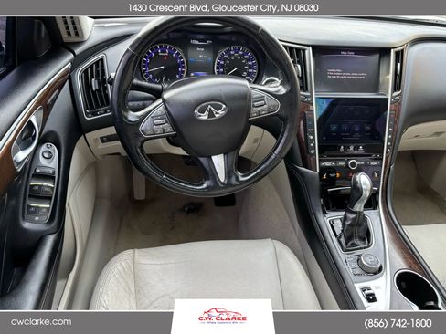 Used 2015 INFINITI Q50 Premium w/ Deluxe Touring Package image 16