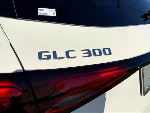 Used 2026 Mercedes-Benz GLC 300 4MATIC image 19