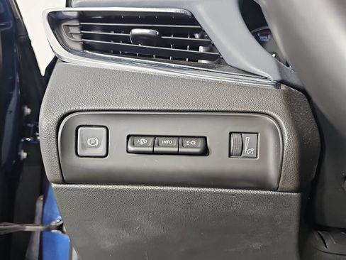 Used 2023 Buick Enclave Premium w/ Experience Buick Package FWD image 25
