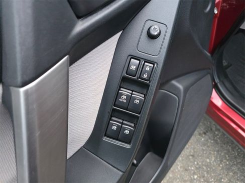 Used 2015 Subaru Forester 2.5i Premium image 22