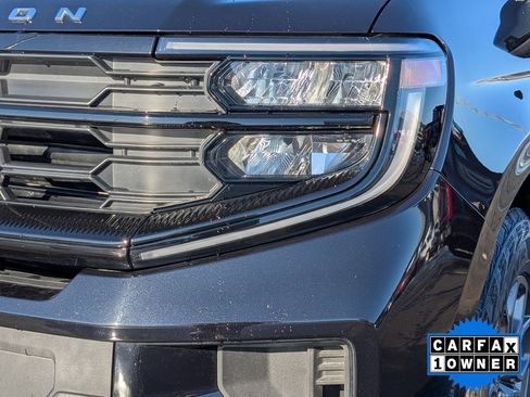 Certified 2025 Ford Expedition Active image 10