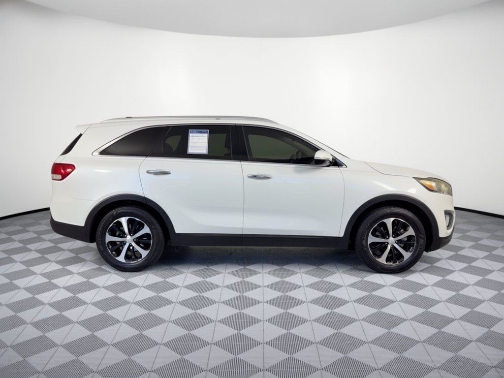 Used 2017 Kia Sorento EX w/ EX Premium Package FWD image 8