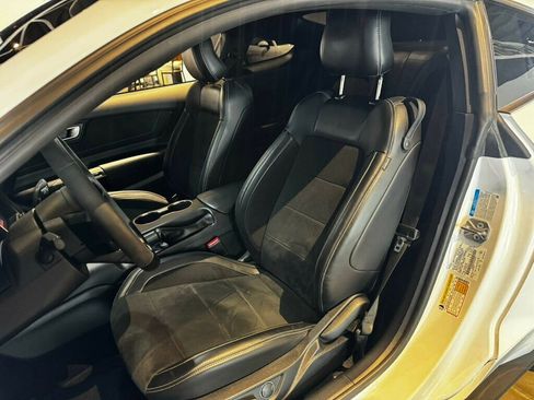 Used 2017 Ford Mustang Shelby GT350 image 11