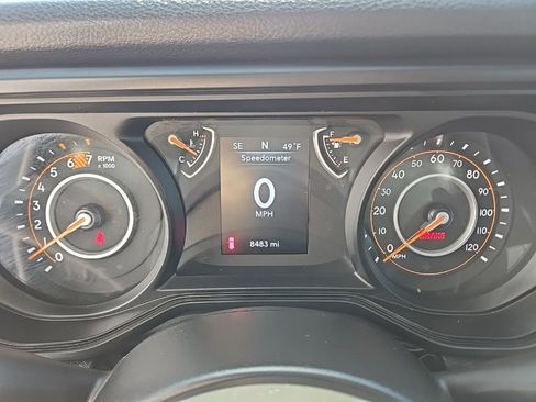 Used 2025 Jeep Wrangler Sport AWD/4WD image 22