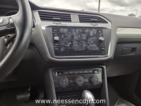 Used 2019 Volkswagen Tiguan SE FWD image 8