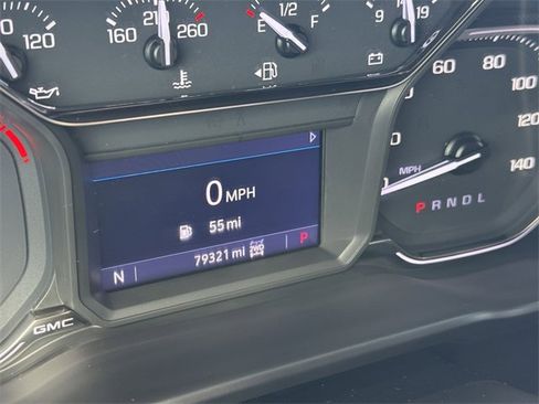 Used 2022 GMC Sierra 2500 AT4 image 26