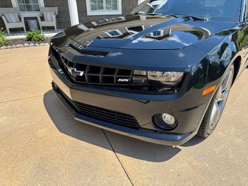 Used 2013 Chevrolet Camaro SS RWD image 36