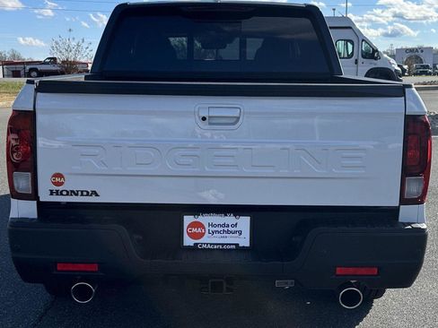 New 2026 Honda Ridgeline Black Edition image 4