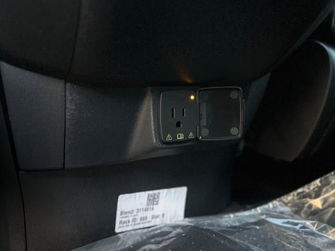 New 2025 Ford Expedition Platinum w/ Stealth Appearance Package image 31